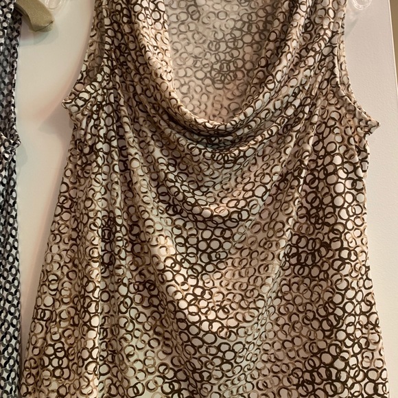 Blouses - Picture 3 of 4